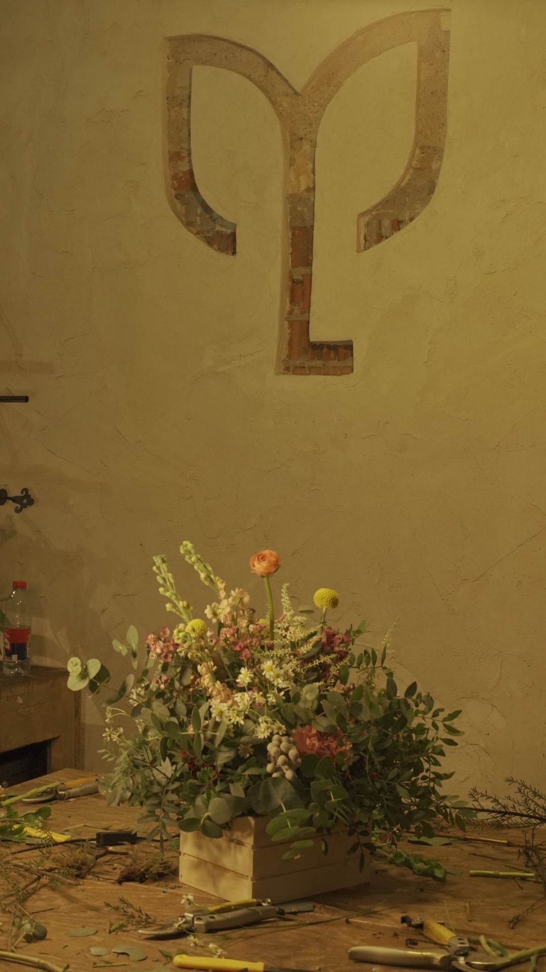 Flowers among friends in workshop